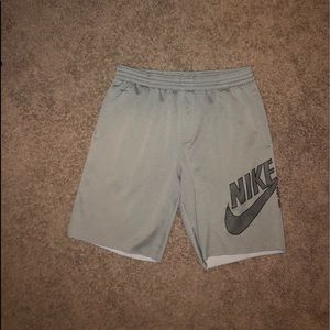 NIKE SB SHORTS